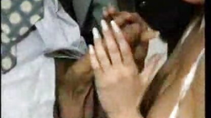 Rapariga a andar vídeo nacional pornô de vibrador