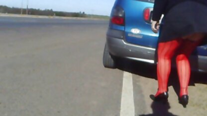Uma video pirno caseiro rapariga com um pigmento fez o Tio Saber
