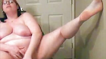 A miúda russa chuta o bebé e a vídeos pornô grátis caseiro rata