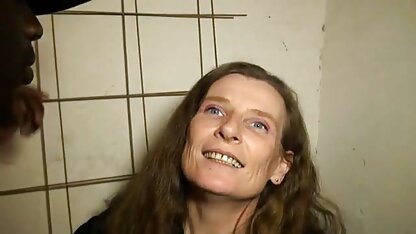 A fotógrafa vídeo pornô feito em casa Natasha a foder e a cortar-lhe a pila