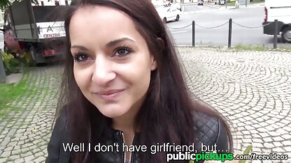 Garganta Funda Asiática pornô caseiro com as novinhas