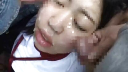Chamei o rapaz à minha casa, vídeo pornô caseiro das coroas fiz-lhe uma massagem, e ele deu-lha.