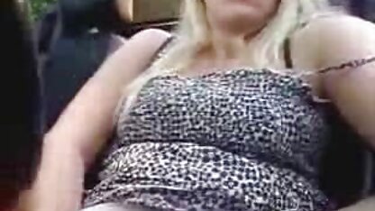 A beleza saiu nua à frente da filme porn nacional Câmara.