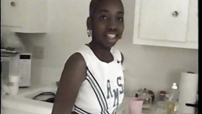 Uma estudante videos brasileiros caseiros da Suécia mandou lamberem-lhe o cu e beijarem-se no anal.