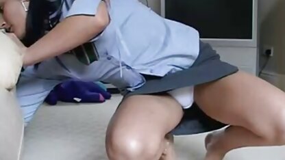 Jovem a foder e a acabar com o rabo filme pornô câmera caseira