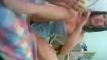 A rapariga russa so sexo caseiro brasileiro é cortada na boca.