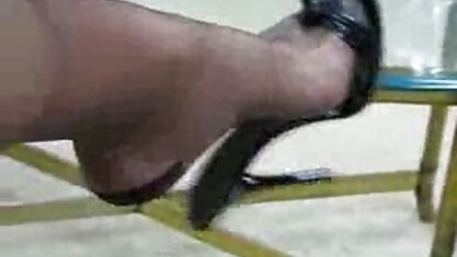 Foder um homem vídeo pornô caseiro de 18 anos por um trabalho