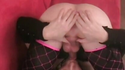 As prostitutas levam videos eróticos nacional esperma pelos buracos