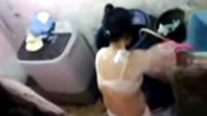 Três raparigas da escola videos de sexo nacional amador provam umas às outras