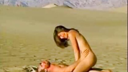 Desenhos animados pornográficos prono caseiro 3D-duas raparigas estão a foder
