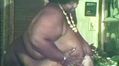 O policial criticou pornô caseiro com mulheres uma prostituta amarga quando ele interrogou e, em seguida, forçou-a a engolir esperma