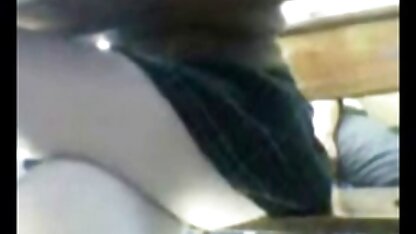 Estudante vermelho videos caseiros de sexo portugues brinca com canalizador e habilmente chuta a sua Pila pesada